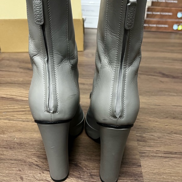 Gucci boots, authentic 100%, size 36 1/2, leather Horsebit Ankle Boots, no box - Picture 4 of 10